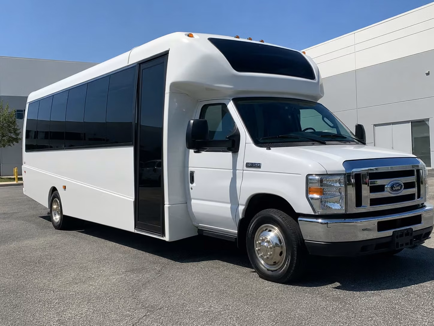 15 passenger minibus